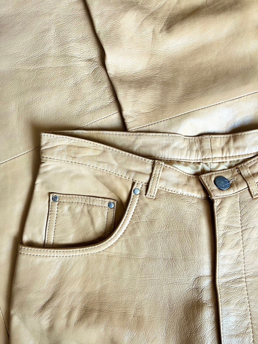 Pantalon en cuir (38)